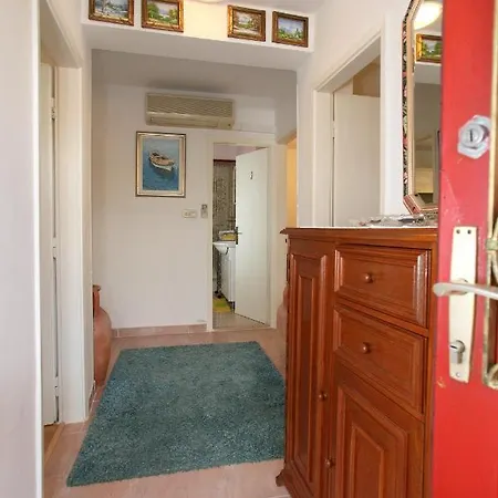 Apartments By The Sea Seget Vranjica, Trogir - 980 Trogir