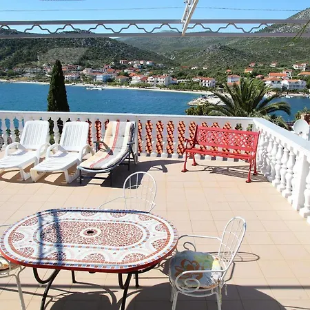 Apartments By The Sea Seget Vranjica, Trogir - 980 Apartment Trogir