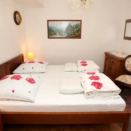 Apartments By The Sea Seget Vranjica, Trogir - 980 Trogir